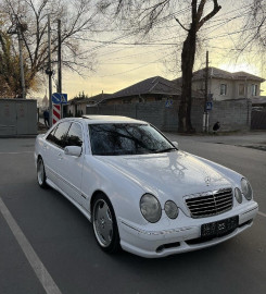 Mercedes 210
