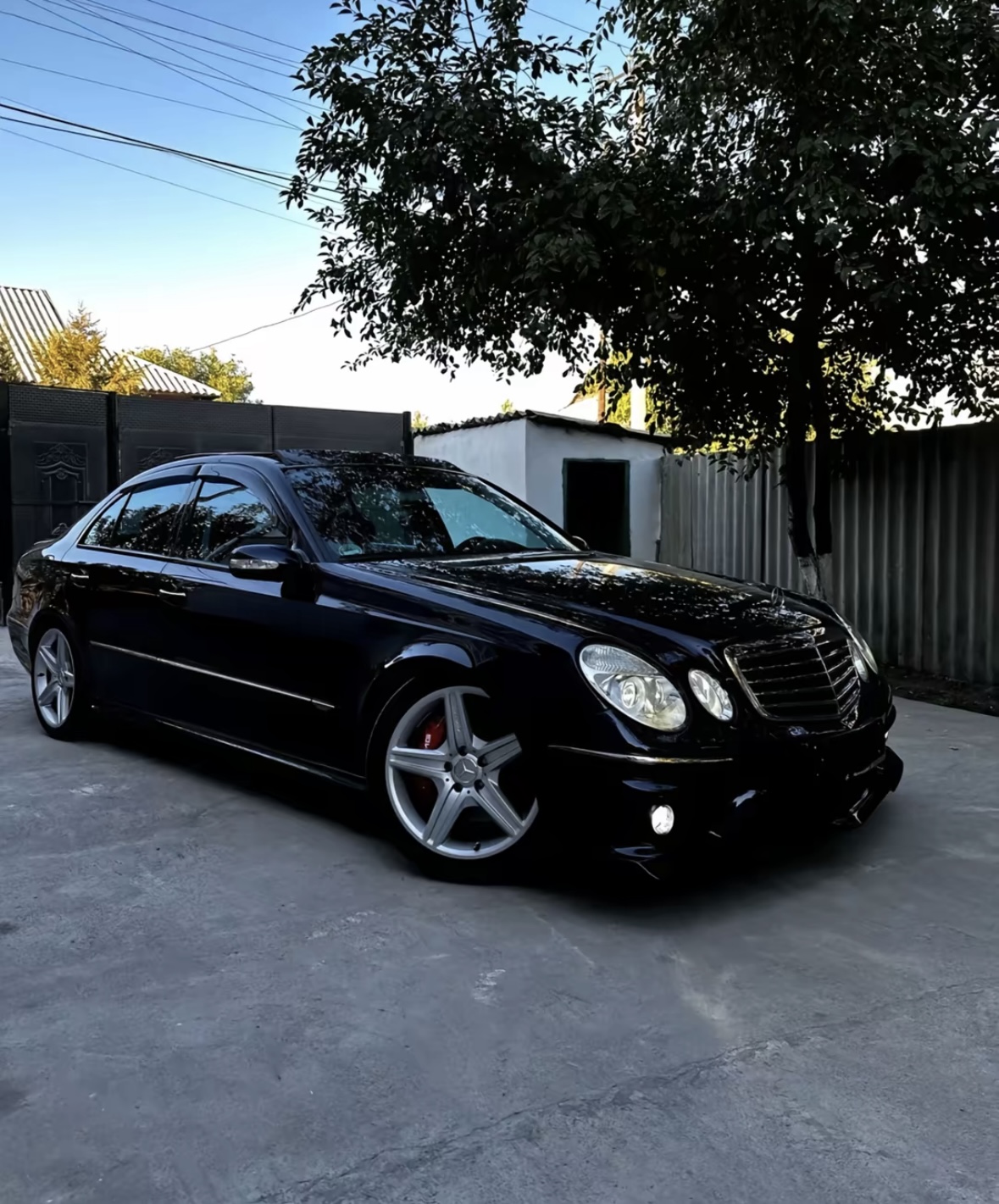 Mercedes 211